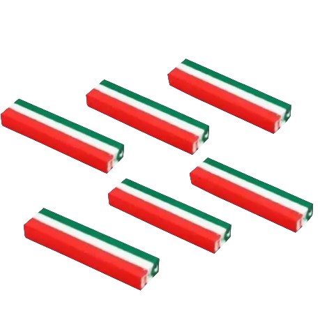 maquillaje solido en colores verde, blanco y rojo